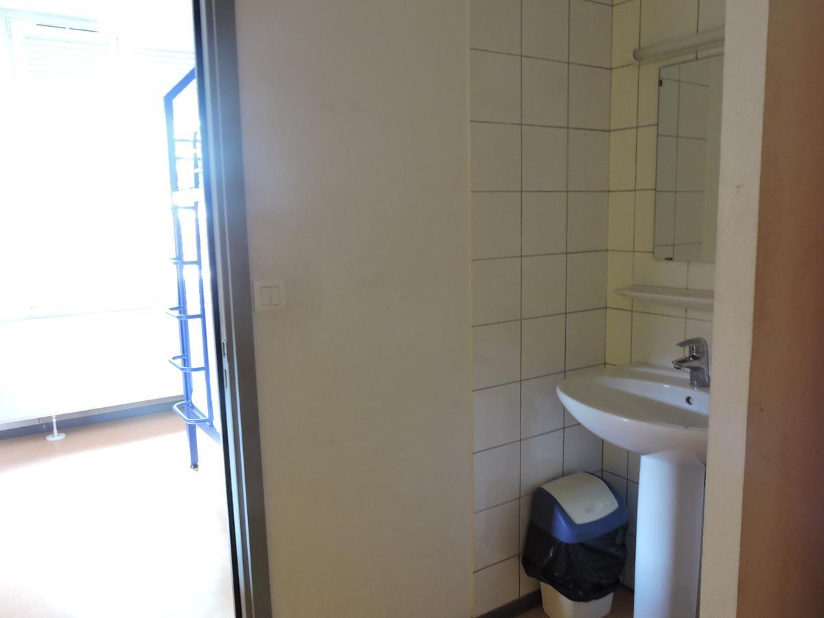 Lit Superposé dans Dortoir pour Femmes